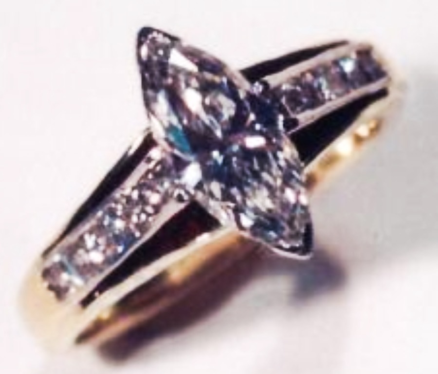 Commission Ring